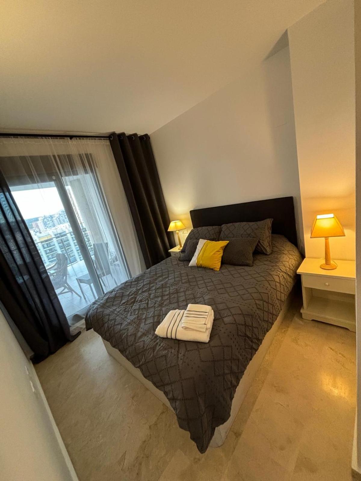 Oasis Cala Alta New Apartment 120Qm Free Parking, Pool, 2 Bath, 3Bdr, Wi-Fi, Air-Condit Benidorm Eksteriør bilde